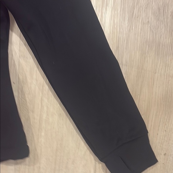 Red and Black Utility Jacket with Plaid Design - Picture 5 of 11